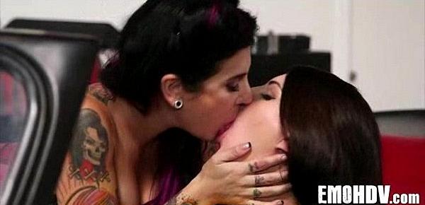  emo lesbians 151